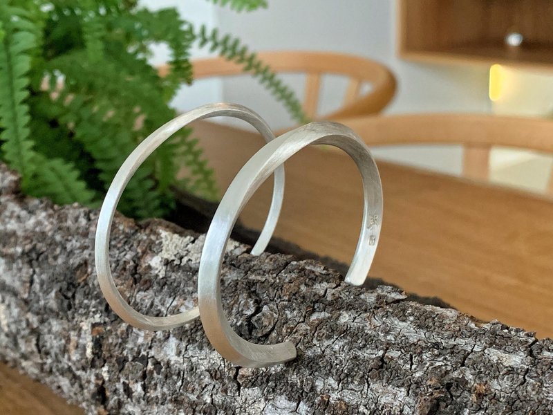 美角金工 线条系列 定制手镯(细) - 手链/手环 - 纯银 灰色