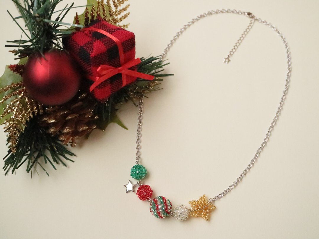 Christmas Party Bib Necklace Silver Delicate Pave Mirror Ball Star Star Round Ball Ball Stripe Red Green Silver Season - 项链 - 玻璃 多色