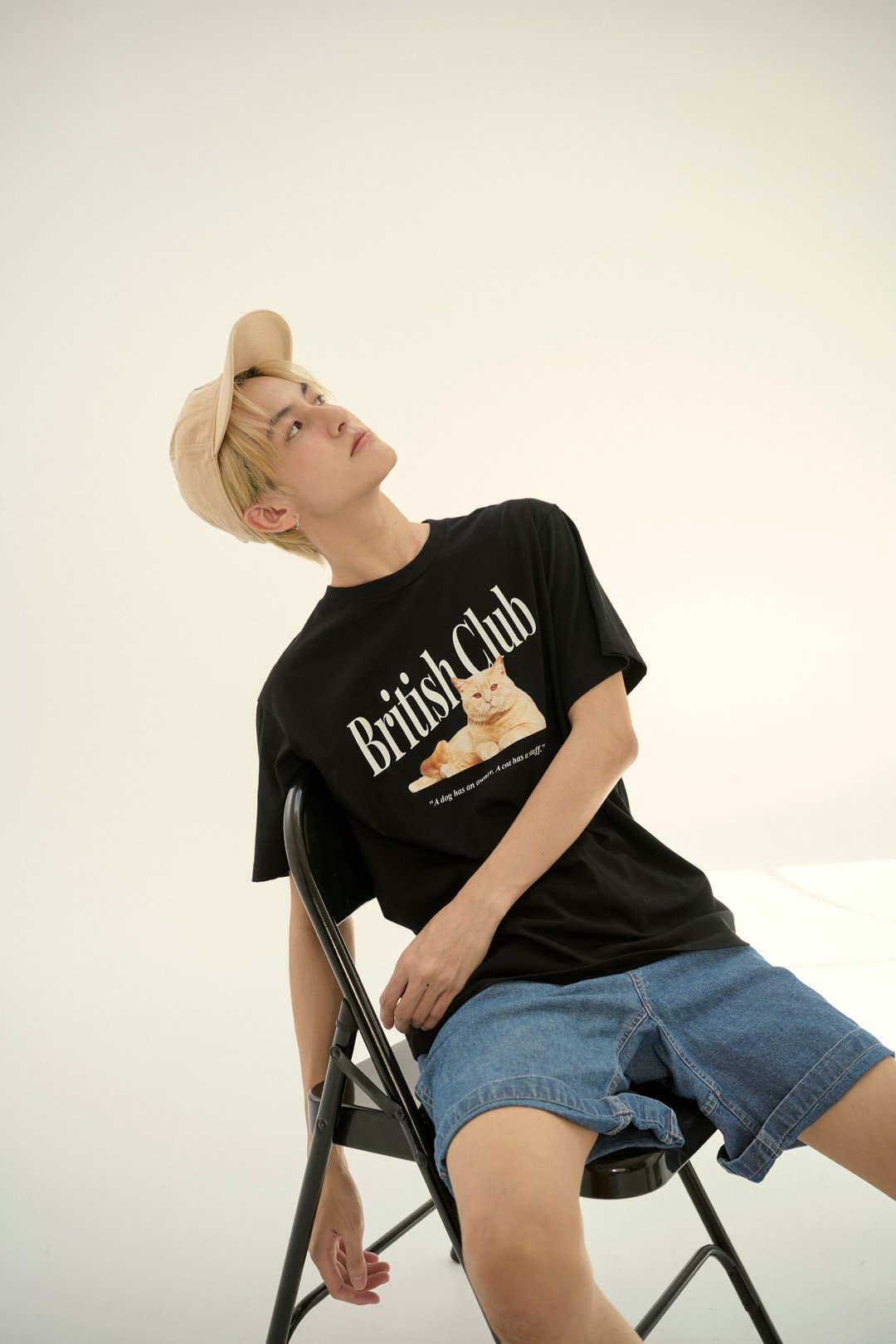 上衣 HAY：British Club T-Shirt - 白色 / 燕麦色 / 黑色 / 天空蓝 (男女皆宜) - 女装 T 恤 - 棉 