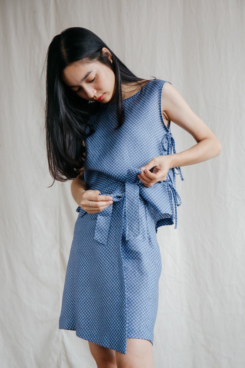 Wrap skirt shorts in Blue Paisley (Limited) - 裙子 - 棉．麻 蓝色