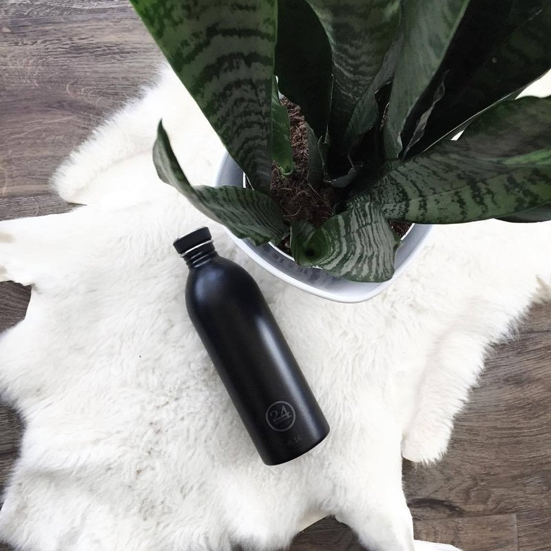 意大利24Bottles【URBAN超轻量羽毛系列】绅士黑 -1000ml不锈钢瓶 - 水壶/水瓶 - 其他金属 黑色