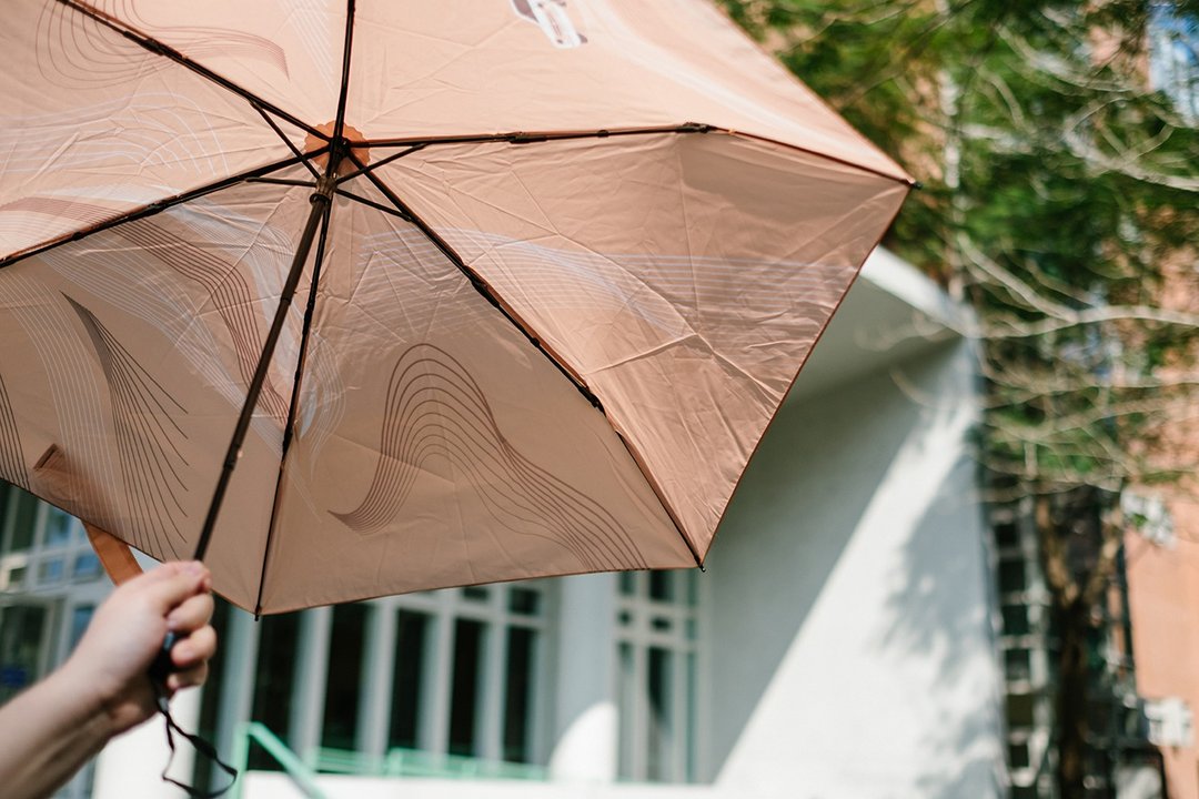 酷暑 21寸轻量折叠伞 Heatwave - 21 compact folding umbrella - 雨伞/雨衣 - 聚酯纤维 