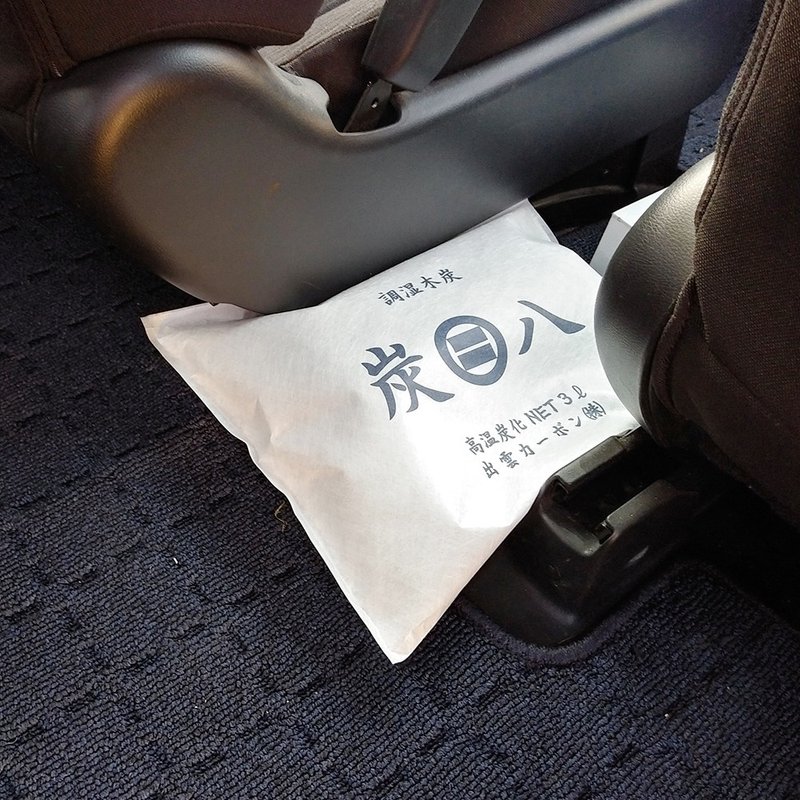 【出云屋炭八】车内专用方形调湿木炭3L (35x28cm) - 其他 - 木头 黑色