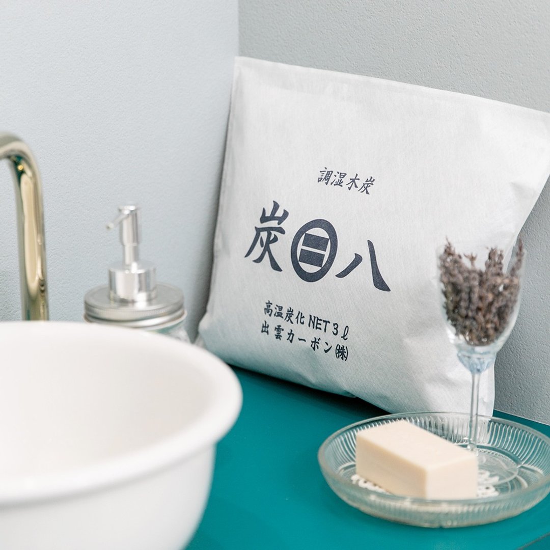 【出云屋炭八】车内专用方形调湿木炭 3L (35x28cm) - 其他 - 木头 黑色