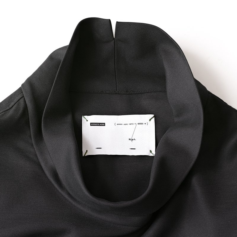 中性宽松高领立体上衣unisex 黑色 - 男装上衣/T 恤 - 棉．麻 黑色
