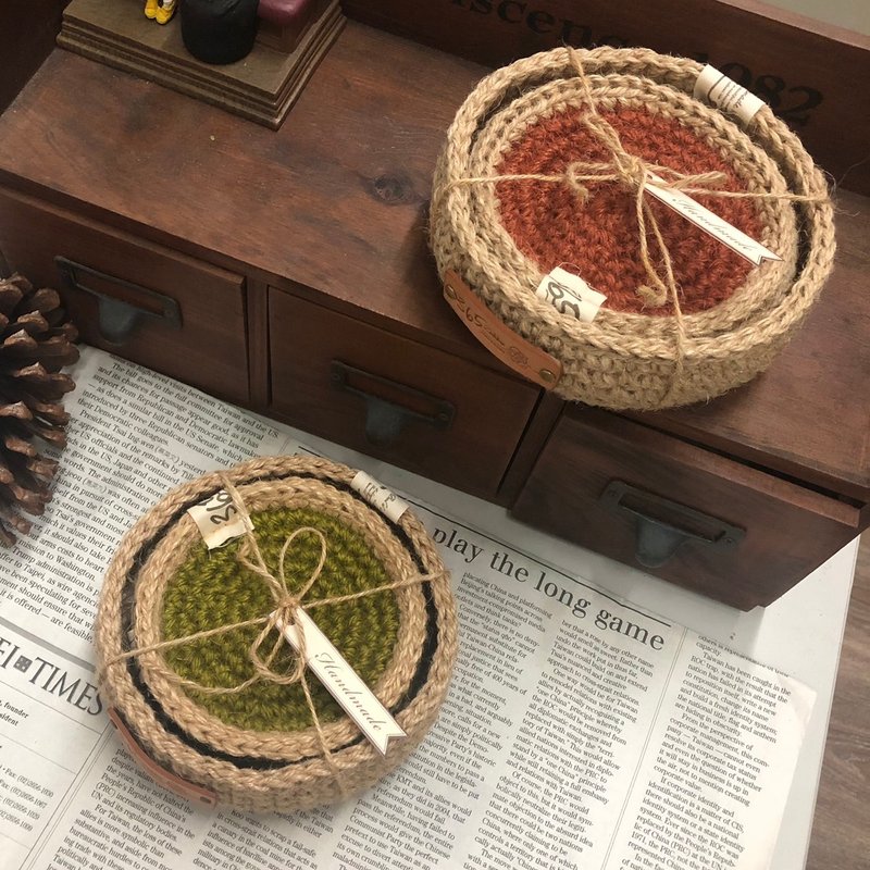 鈎织工艺。厚片杯垫套组(置物篮1入+杯垫4入) - 收纳用品 - 棉．麻 咖啡色