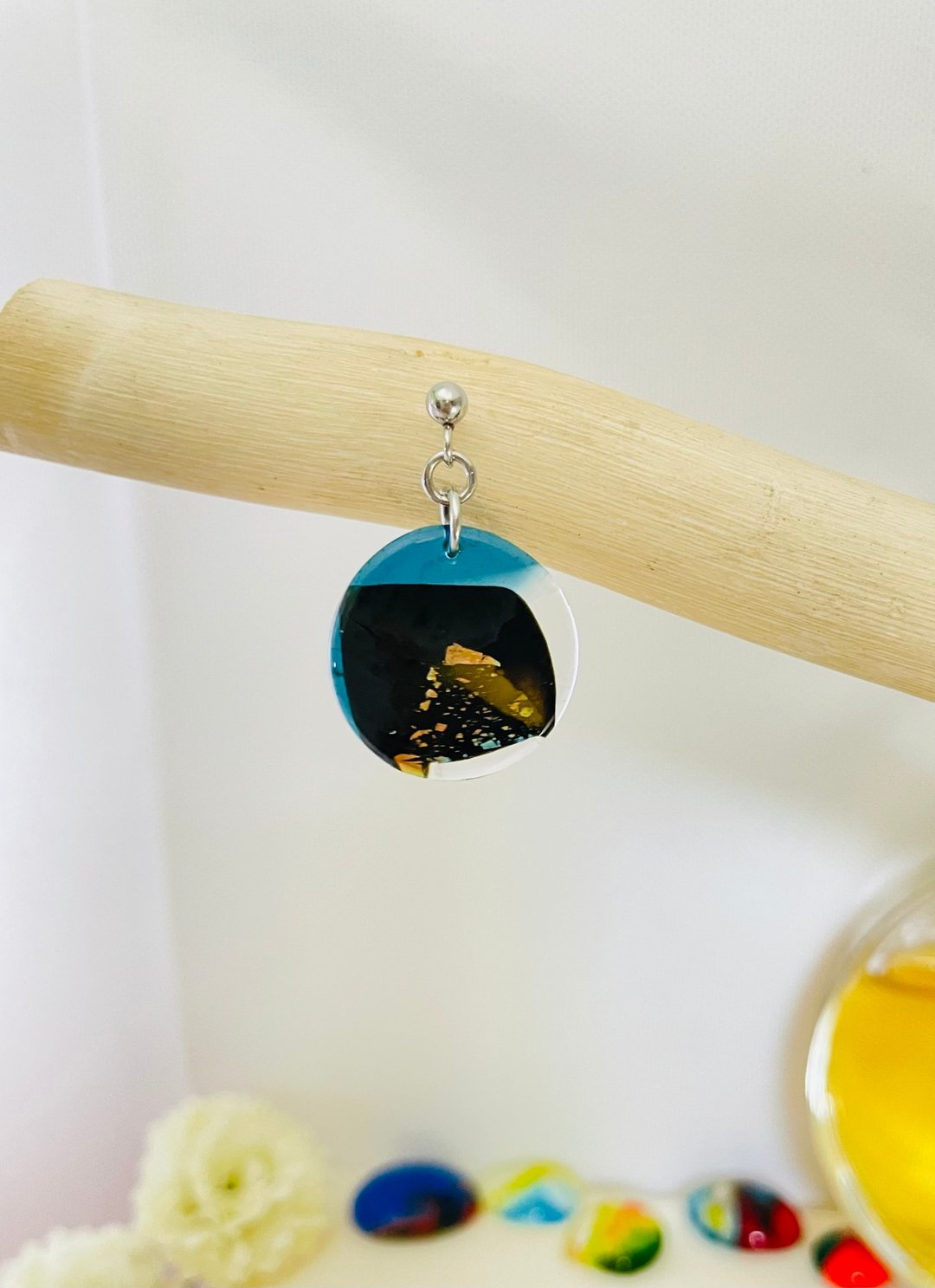 金矿 琉璃耳环 单边1只 窗花复古耳环 手作饰品 医疗钢 - 耳环/耳夹 - 琉璃 多色