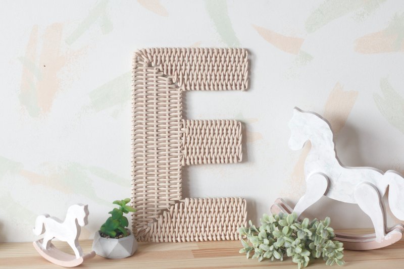 Monogram wall art for nursery, wicker letter sign - 墙贴/壁贴 - 纸 卡其色