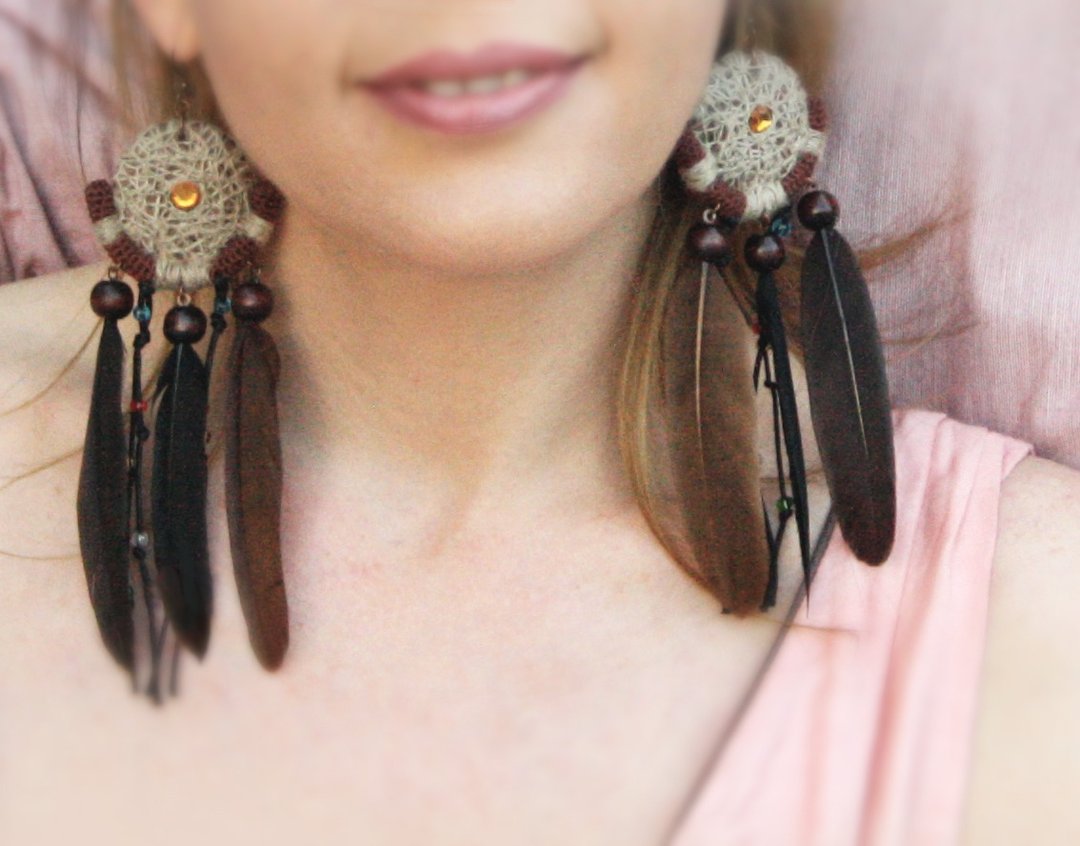 Oversized Long Tribal Feather Earrings Dreamcatcher Style - 耳环/耳夹 - 棉．麻 咖啡色