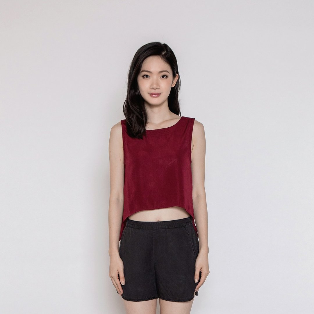 个性宣言无袖上衣 Statement Uneven Length Tank Top - 女装背心 - 聚酯纤维 多色