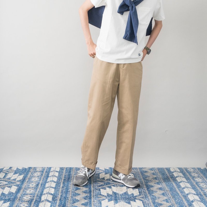 日系搭配 巴黎扣復古斜紋布9分寬松直筒垂感工裝褲 男女可穿 - 男士长裤 - 棉．麻 卡其色