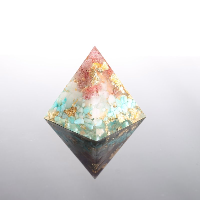 【母亲节礼物】夏日莓果冰品奥刚金字塔 - 粉晶草莓晶 Orgonite 奥根 - 摆饰 - 水晶 粉红色