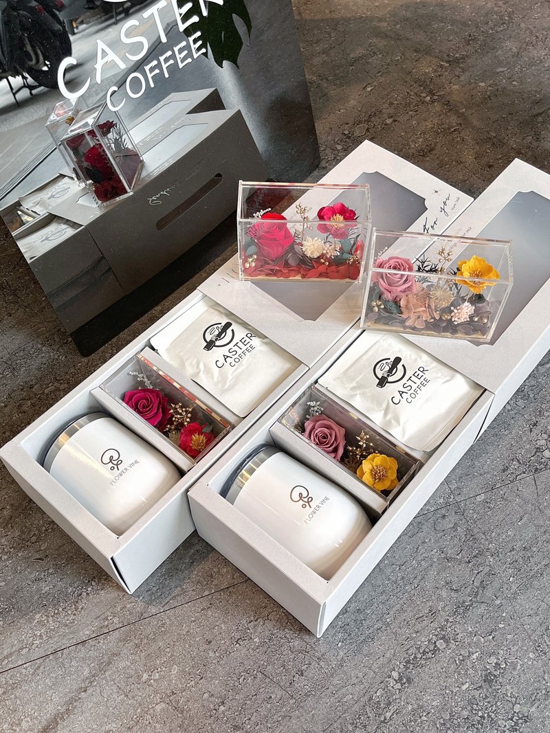 芳香岁月新年礼盒 咖啡挂耳包 永生花摆件 360cc保温蛋杯 - 干燥花/捧花 - 植物．花 