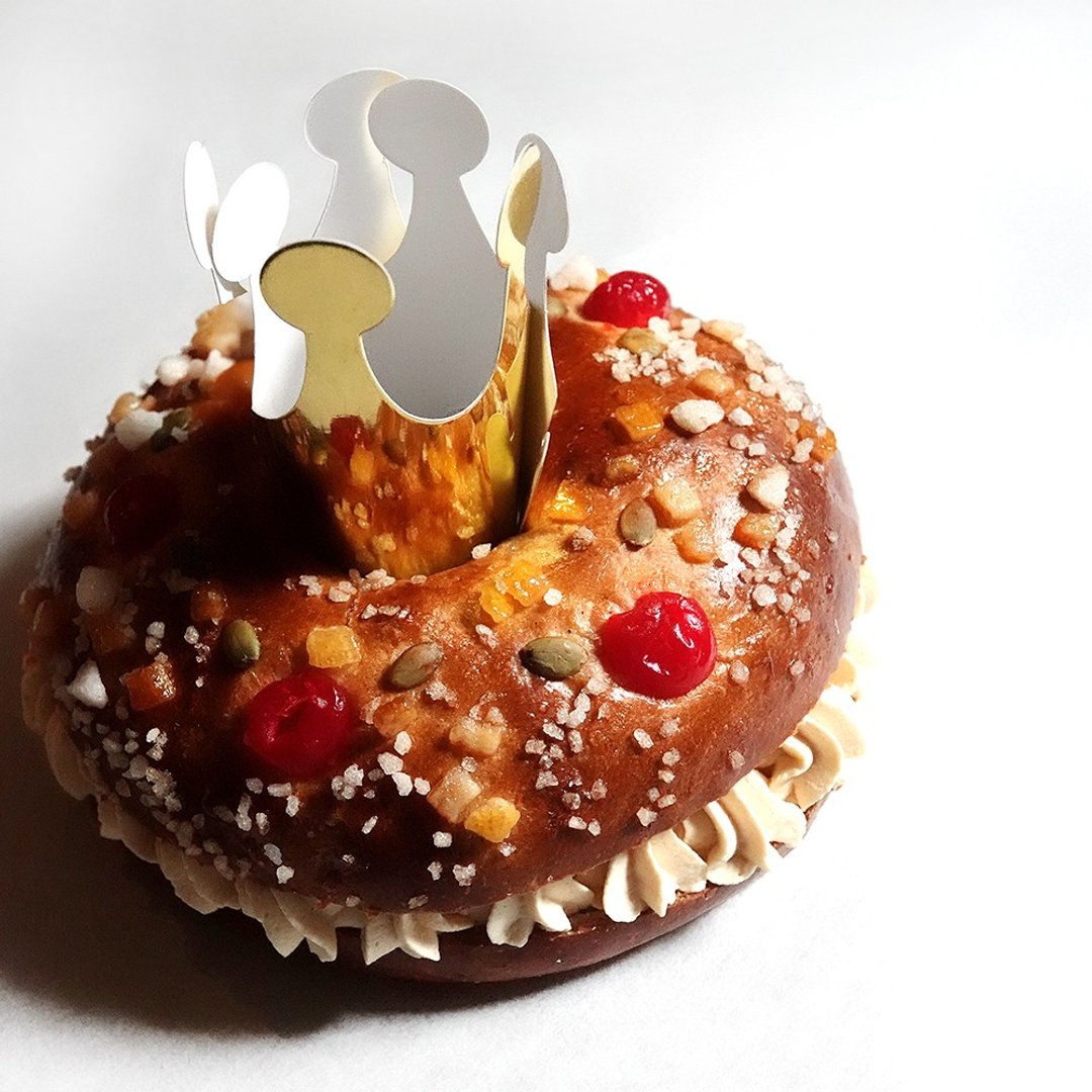 el postre 帛丝翠国王蛋糕。香料太妃糖 - 蛋糕/甜点 - 其他材质 