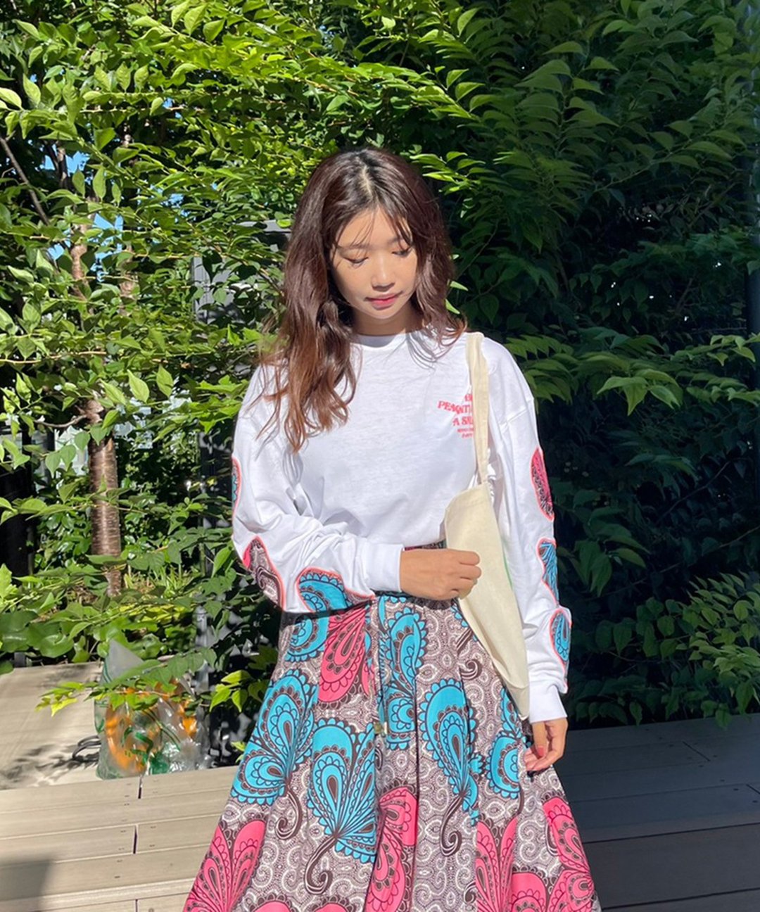 HEART PATCH EMBROIDERY LONG T-SHIRTS - 女装 T 恤 - 棉．麻 