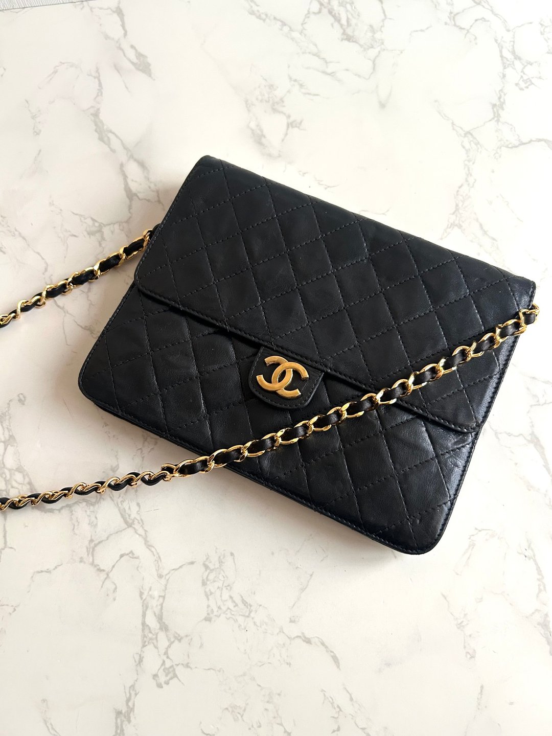 绝版古董包 Chanel 黑金 22 翻盖包 侧背包 单肩包 中古包 二手包 - 侧背包/斜挎包 - 人造皮革 黑色