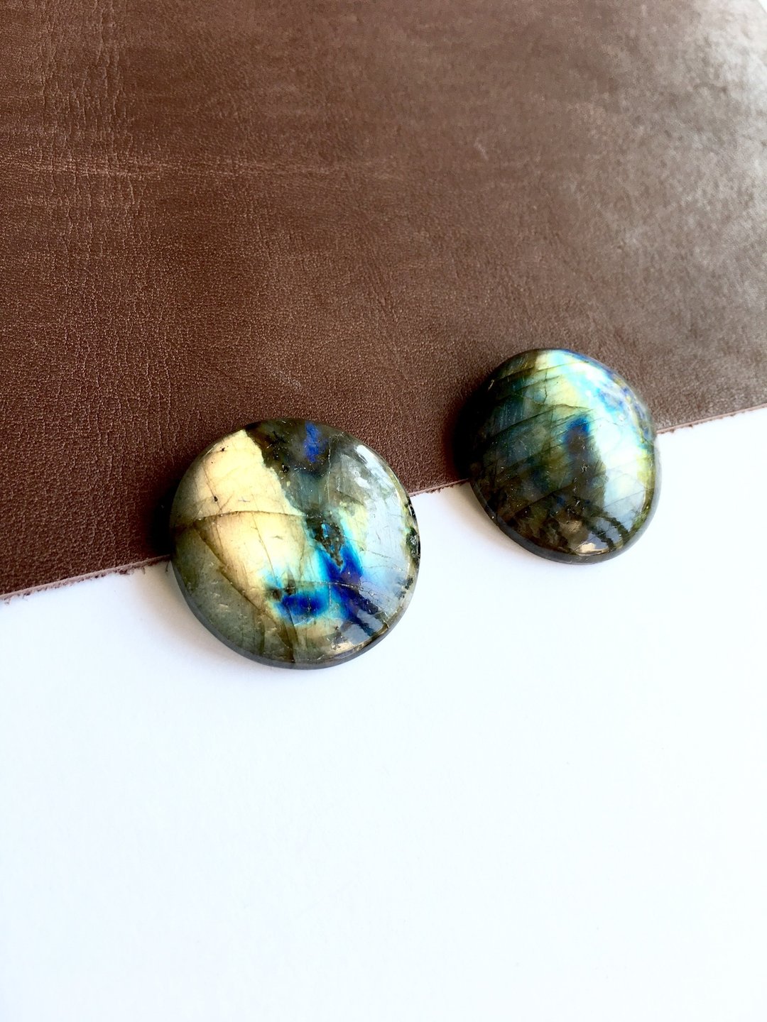 LLabradorite Bottan earrings [earth] - 耳环/耳夹 - 宝石 蓝色