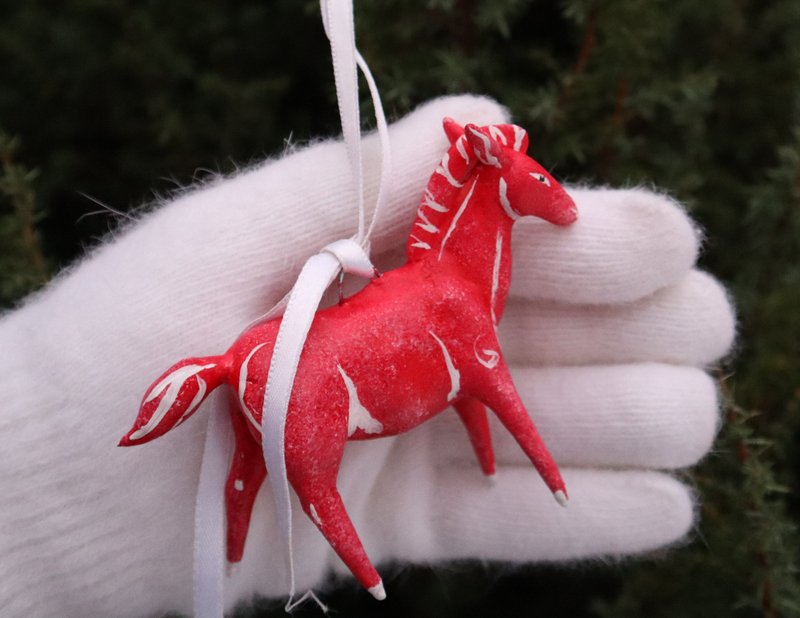 红色马年生肖动物 独特摆饰 雕塑 - 玩偶/公仔 - 其他材质 红色