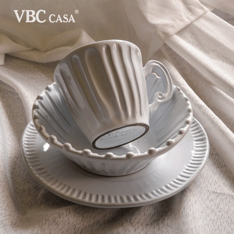 【优惠套组】意大利VBC casa-纯白条纹系列早餐杯盘3件组 - 盘子/餐盘/盘架 - 陶 白色
