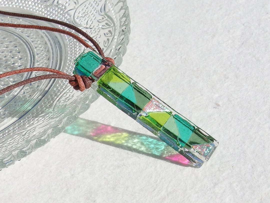 Cocktail glass (hidden [emerald]) necklace [made-to-order] - 项链 - 玻璃 绿色