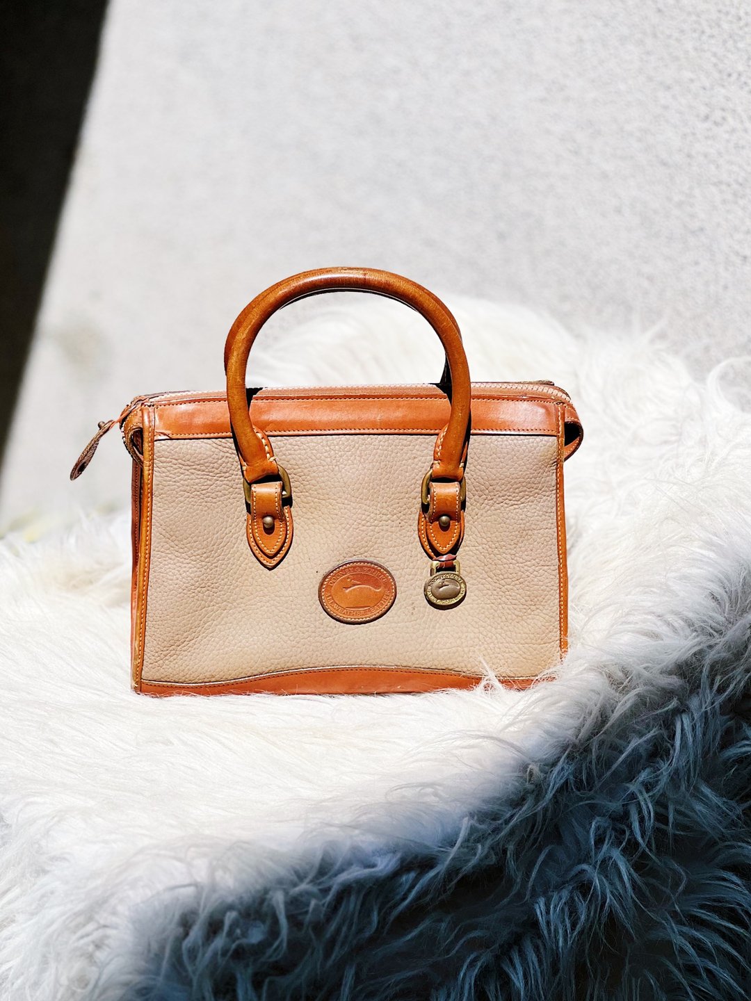 墨灰x咖棕 Dooney Bourke U.S.A 真牛皮革 波士顿包 医生手提包 - 手提包/手提袋 - 真皮 多色