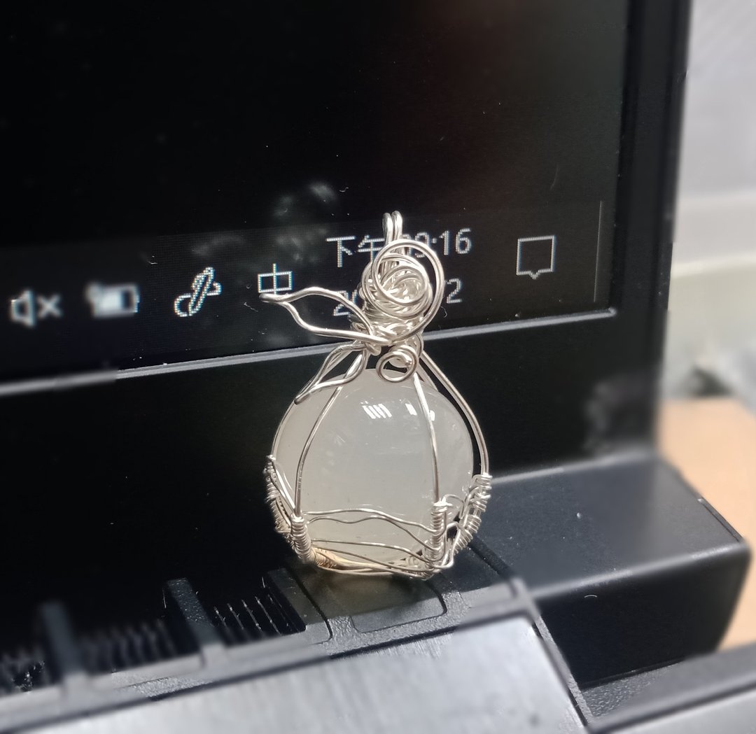 佚名山河。项链、摆件。小果子。金属编织 - 项链 - 宝石 粉红色