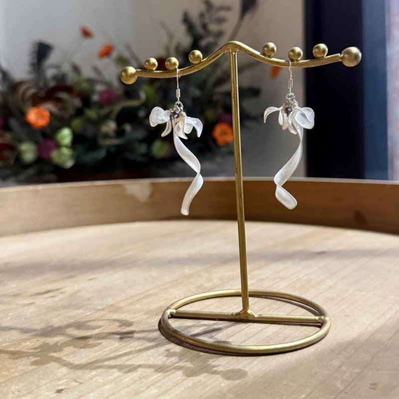 订制柔光花嫁 - 耳环/耳夹 - 树脂 