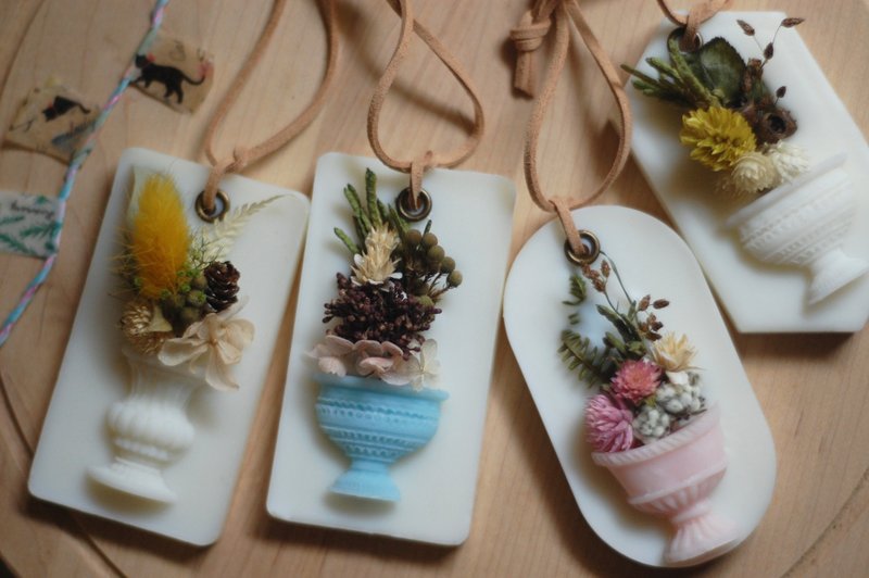 | 干燥花香氛蜡砖盆花系列 | 制皂工人好心晴 - 香薰/精油/线香 - 植物．花 咖啡色