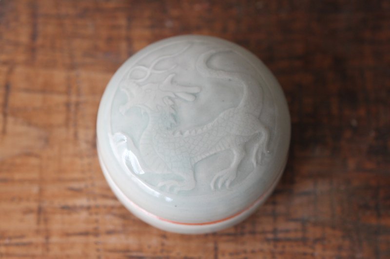 小爱龙 - 香薰/精油/线香 - 陶 黑色