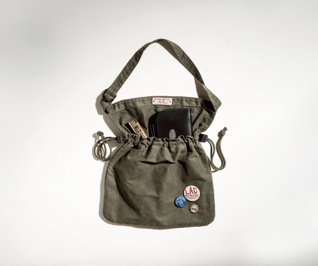 【METALIZE】Urban Apron Bag 复古抽绳小包 - 侧背包/斜挎包 - 其他材质 