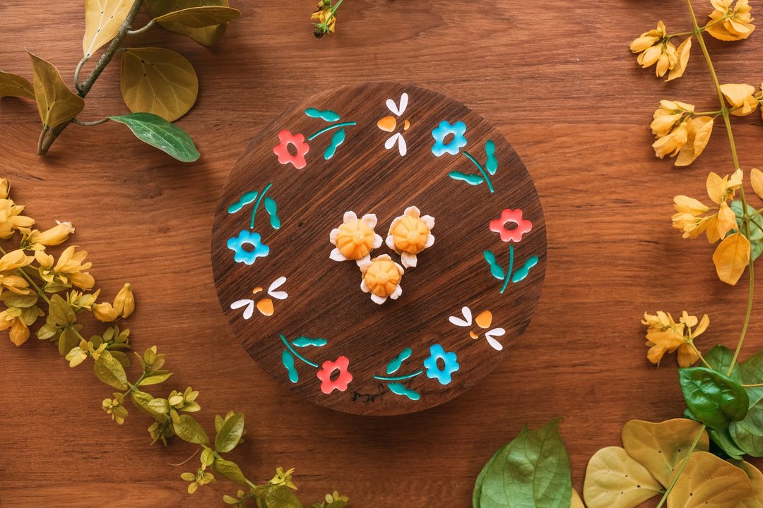 Gypsy Dance Teak Tray Size M - Summer Color - 盘子/餐盘/盘架 - 木头 咖啡色