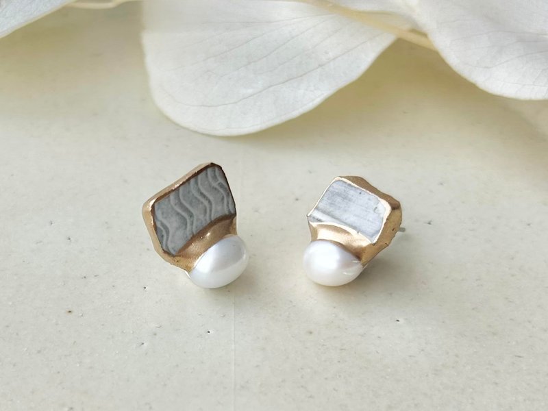 京烧 金继 医疗级不锈钢耳针式 灰色 淡水珍珠 天然石 传统工艺 No.234 - 耳环/耳夹 - 陶 灰色