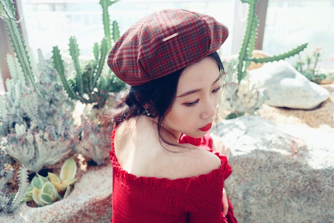Beret 贝雷帽 | 画家帽 | 六边剪裁 | 意大利红色格子布 - 帽子 - 棉 红色