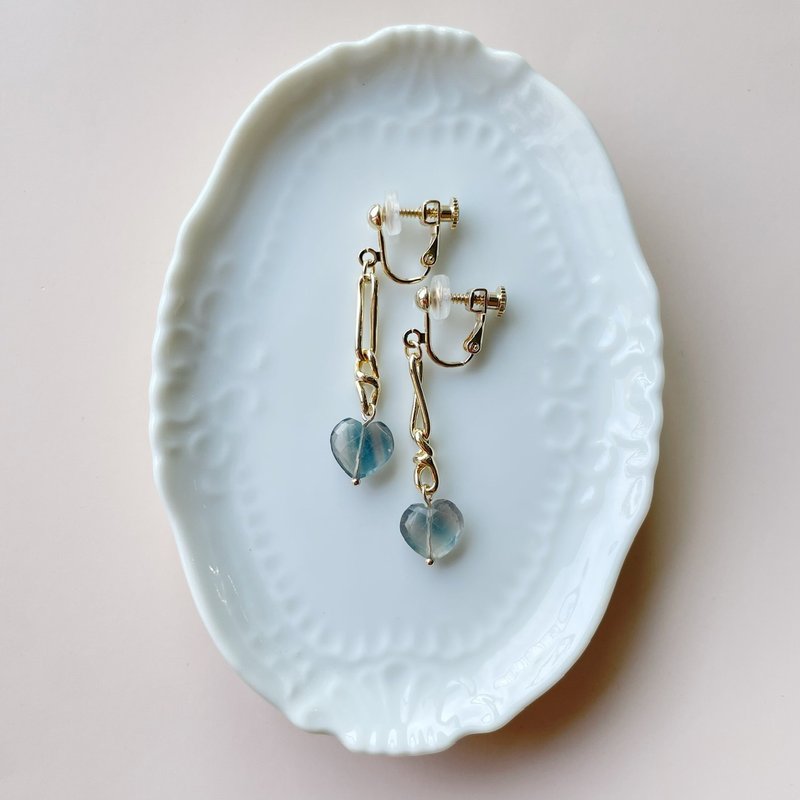 萤石小心形耳针/耳夹灰色 - 耳环/耳夹 - 半宝石 蓝色