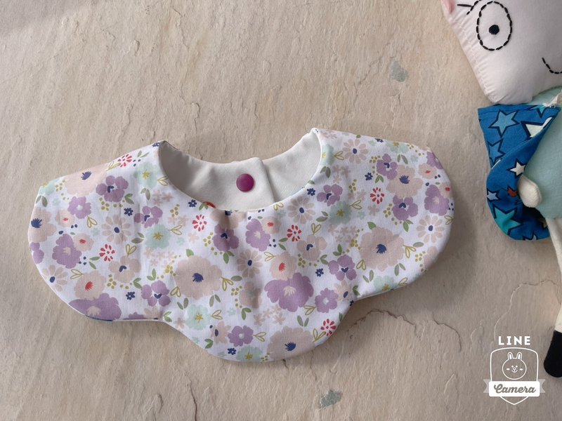 紫裸花香。纯棉六层纱花瓣环状围兜/可双面用 - 围嘴/口水巾 - 棉．麻 多色