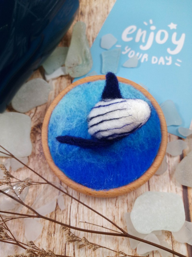 大翅鲸跃身击浪 手工制羊毛毡杯盖 - 茶具/茶杯 - 羊毛 蓝色