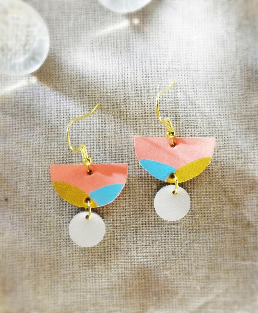 Handmade leather orange blue gold and white color - 耳环/耳夹 - 真皮 多色