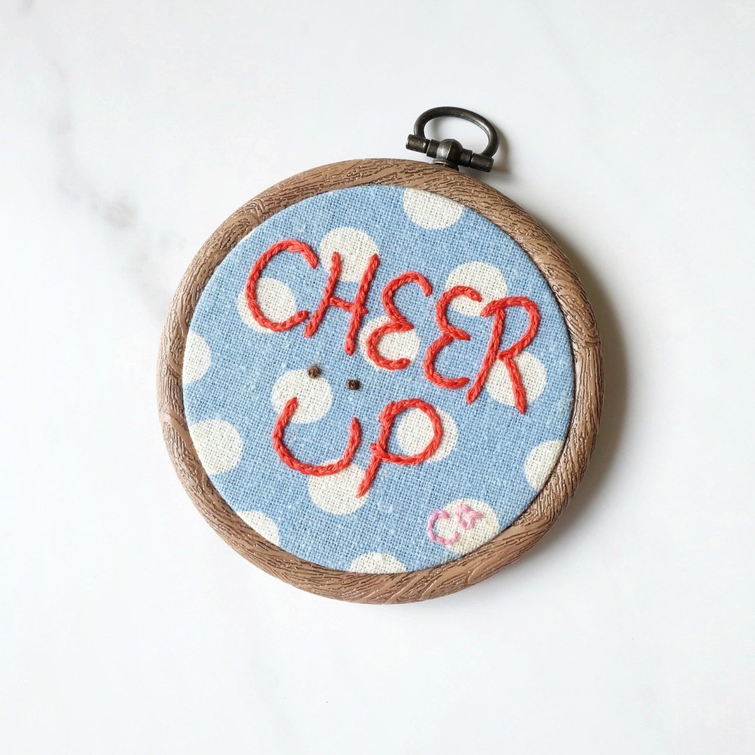 CaCa Crafts | 手工刺绣 Cheer Up 装饰 - 摆饰 - 绣线 蓝色