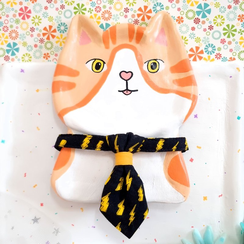 Lightning bolt fabric Cat Necktie Collar with Breakaway Safety Buckle - 项圈/牵绳 - 棉．麻 黑色