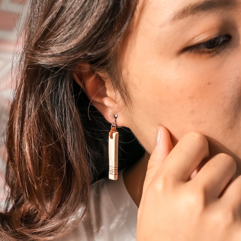 【原风艺站】图腾陶制耳环 | 方形 | 原住民 族服 台湾印象 - 耳环/耳夹 - 陶 白色