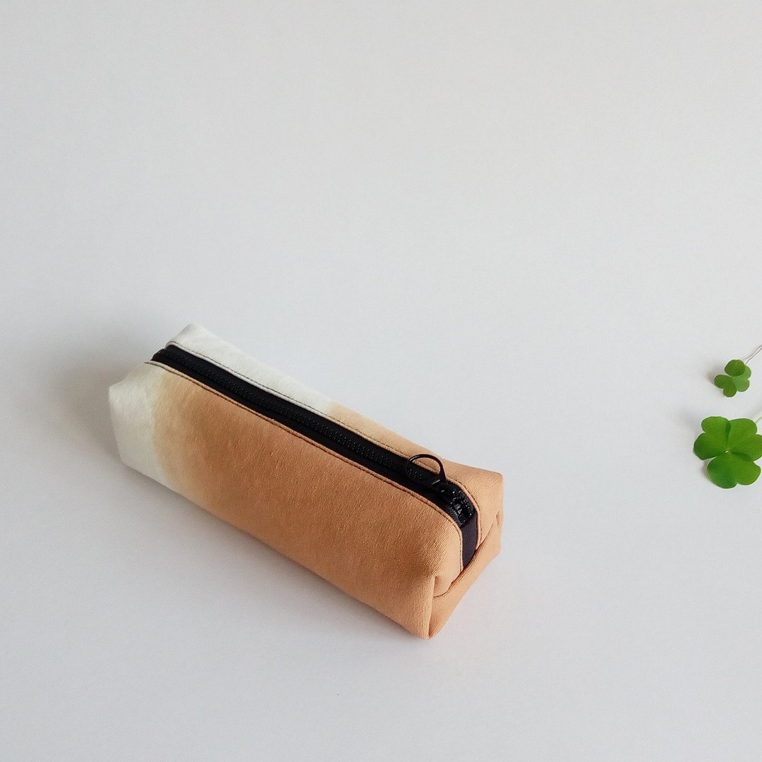 毕业礼物 手工植物染渐层笔袋 化妆包 立体笔袋 铅笔盒 收纳包 - 铅笔盒/笔袋 - 棉 橘色