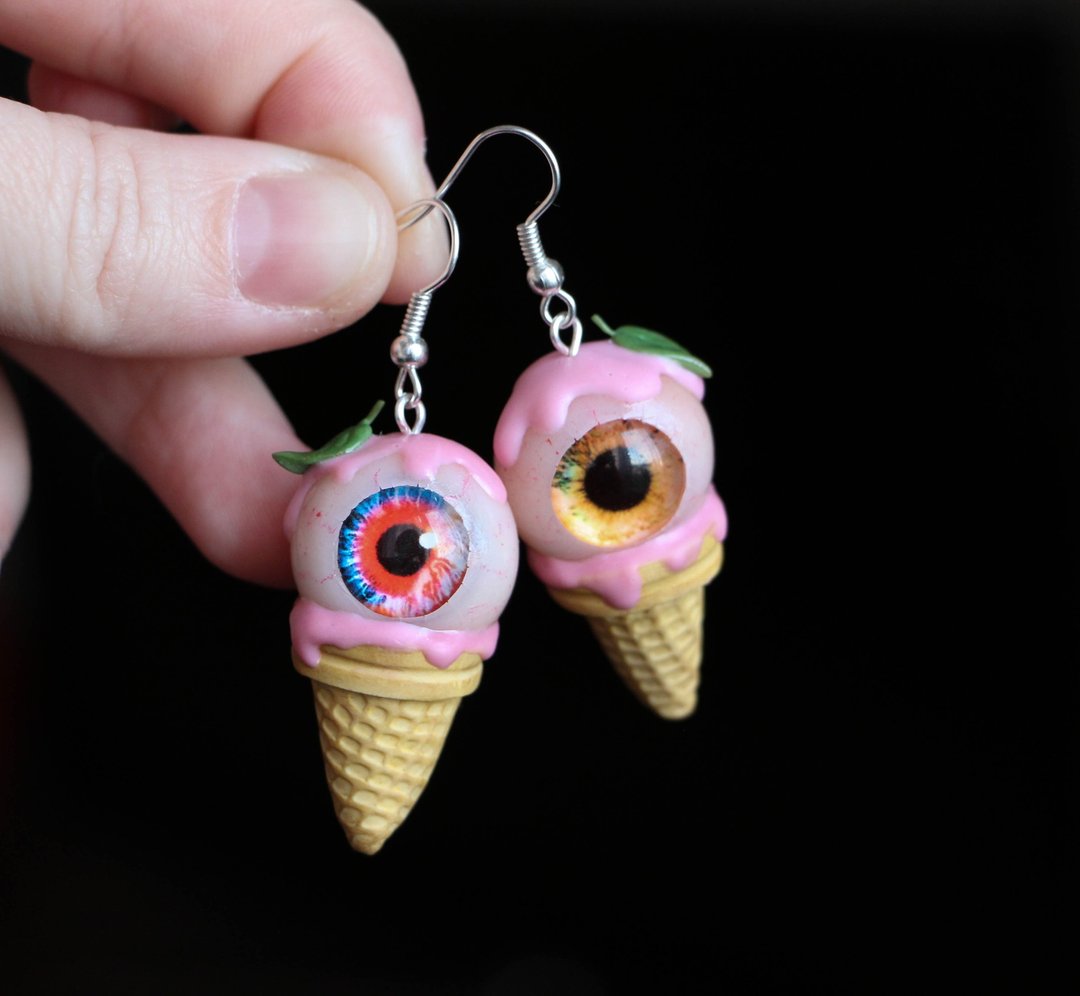 Funky earrings, Goth earrings, Summer Jewelry - 耳环/耳夹 - 粘土 多色