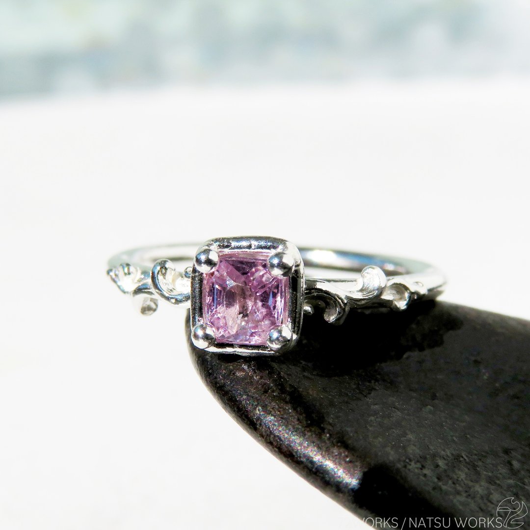 Botanical Purple Spinel Ring - 戒指 - 宝石 紫色