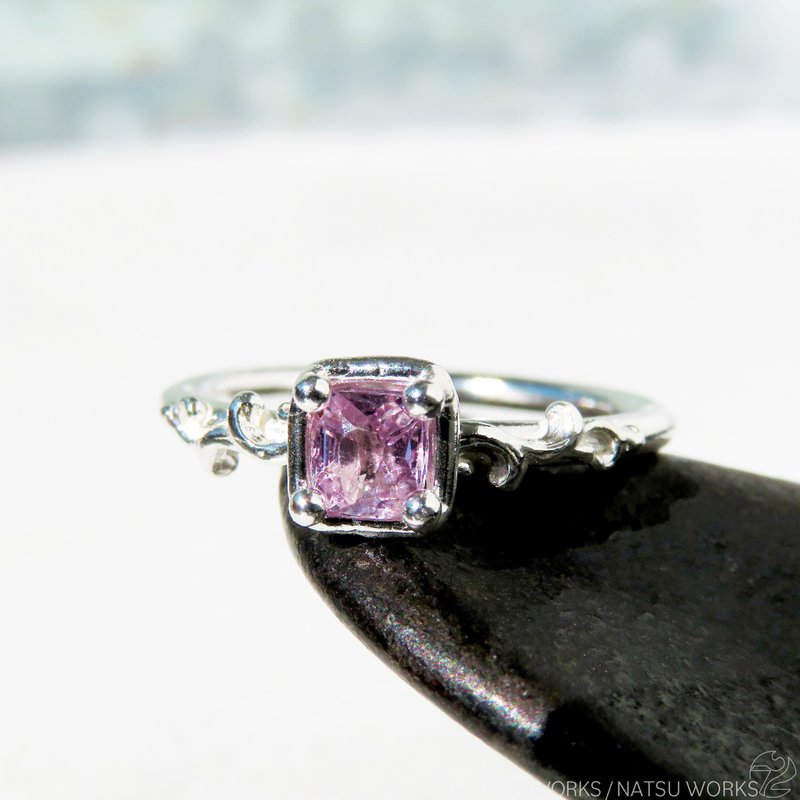 Botanical Purple Spinel Ring - 戒指 - 宝石 紫色