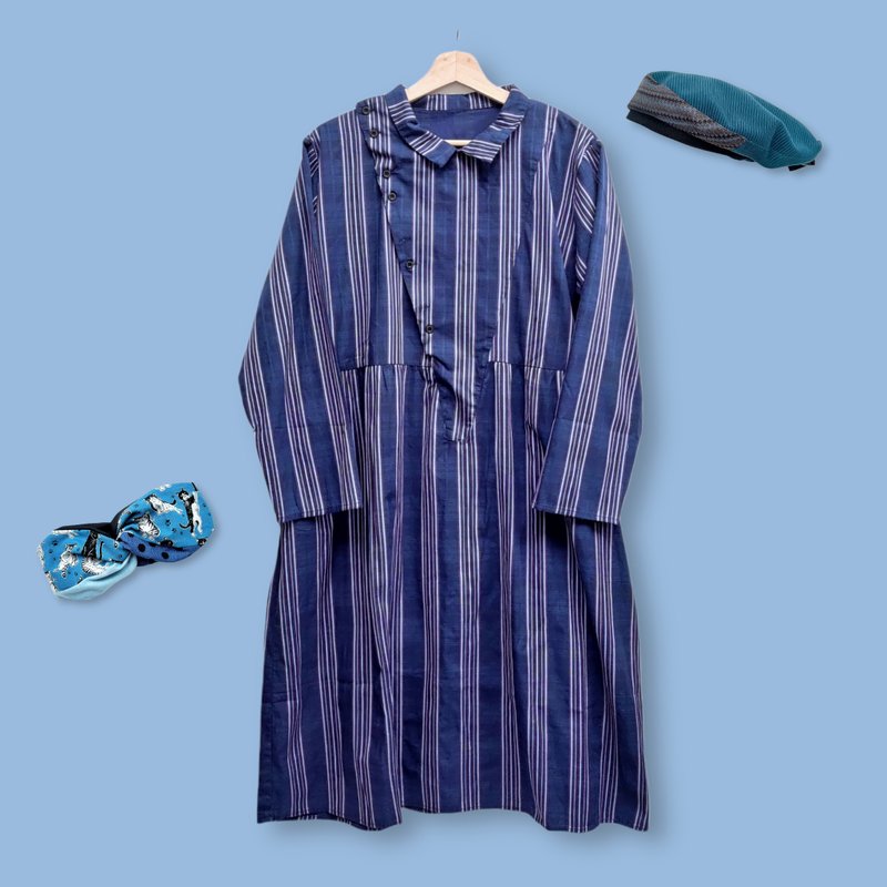 小牛村 日本设计款 独特领扣 长袖洋装 长版衬衫 /藏青条纹洋装 - 洋装/连衣裙 - 棉．麻 蓝色