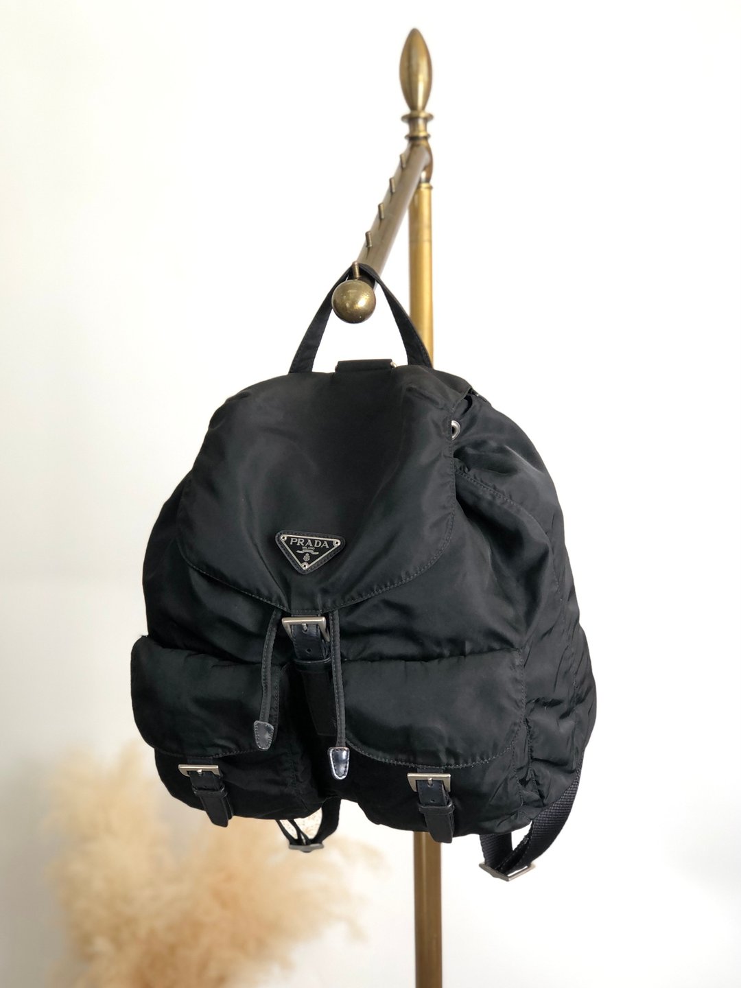 【日本直送 名牌中古包】PRADA 普拉达 黑色后背包 三角标志 尼龙 双口袋 vintage 古董 jytca7 - 后背包/双肩包 - 尼龙 黑色