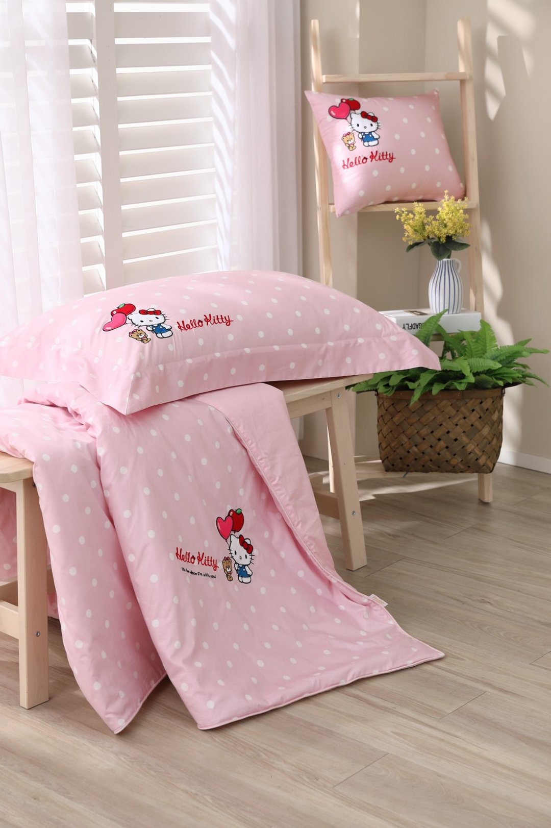 Hello Kitty-床包枕套凉被组-开心在一起-正版授权-台湾制造 - 寝具 - 棉．麻 