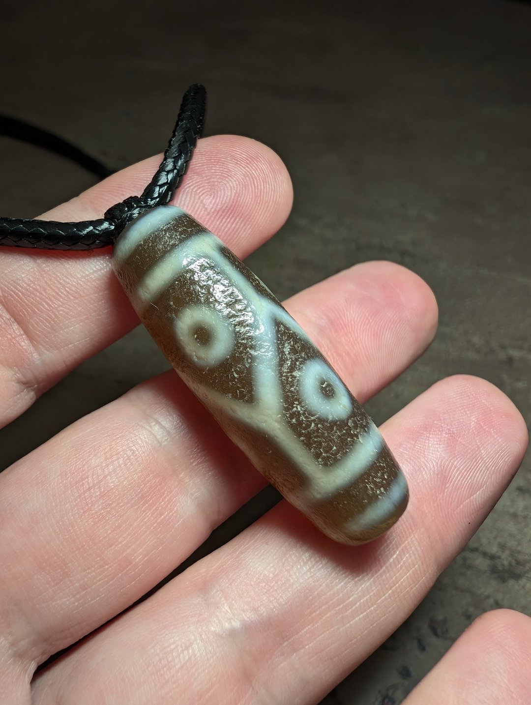 六眼天珠吊坠项链天然真品复古玛瑙藏式护身符 - 项链 - 宝石 卡其色