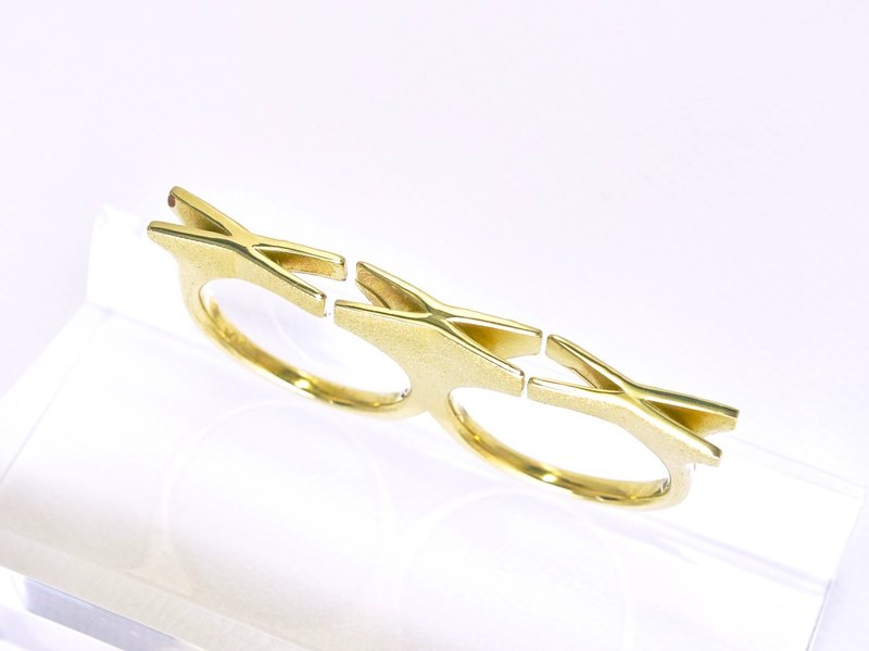 Japan Quality | Double Finger LOVE Ring KISS KISS KISS Brass - 戒指 - 其他金属 金色