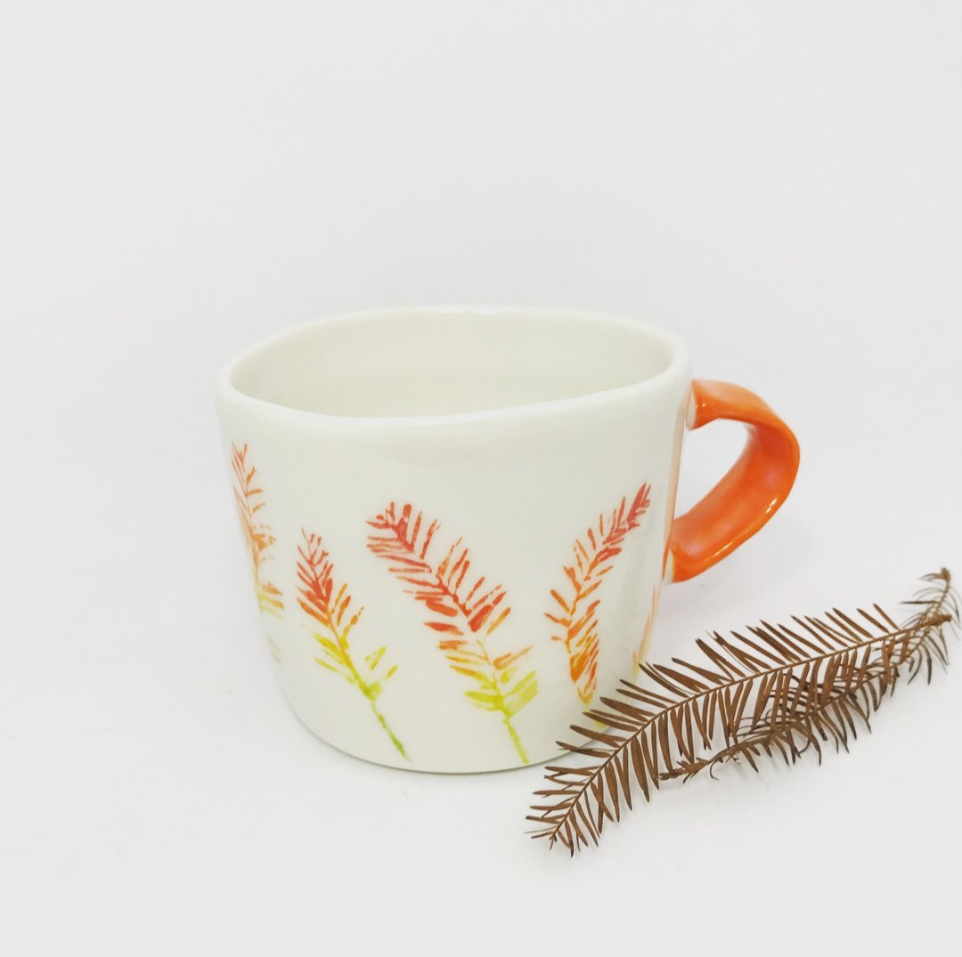 落雨松印花杯 - 茶具/茶杯 - 瓷 红色